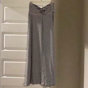 MERONA maxi skirt  sz med